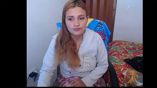 Snapshot of Mia_davis01 chatting on 02.01.25 Mia davis01 online show from 02.01.25