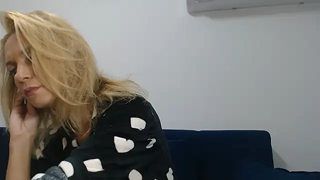Snapshot of MysticCreature chatting on 07.20.26 MysticCreature online show from 07.20.26