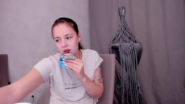 why again me online show from 02.23.25