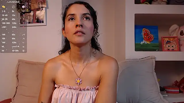 Snapshot of lailypink chatting on 02.25.26 lailypink online show from 02.25.26