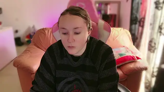 kisicaxx online show from 02.27.25