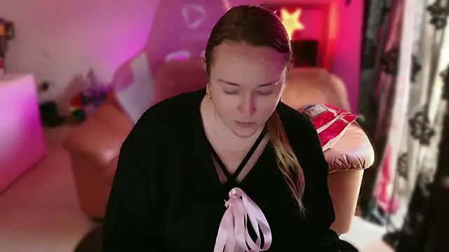 kisicaxx online show from 03.04.25