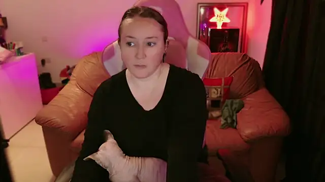 kisicaxx online show from 03.14.25