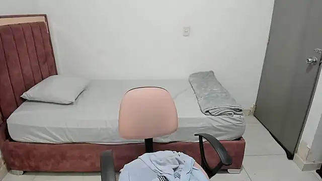 nicoledavis online show from 10.23.25