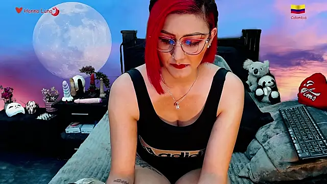 Snapshot of Hanna_Luna chatting on 01.09.25 Hanna Luna online show from 01.09.25