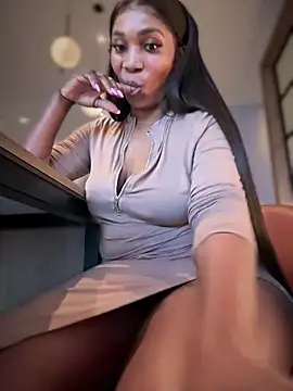   Nessa   online show from 03.15.25