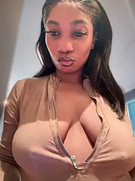   Nessa   online show from 10.05.25