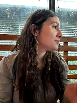 Snapshot of IrisBlues chatting on 10.29.25 IrisBlues online show from 10.29.25