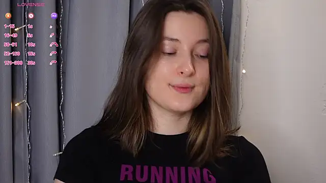 Snapshot of BeckyMartens chatting on 10.05.25 BeckyMartens online show from 10.05.25