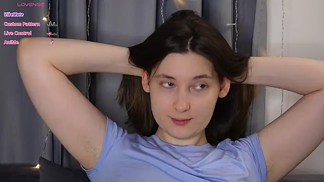 Snapshot of BeckyMartens chatting on 10.17.25 BeckyMartens online show from 10.17.25