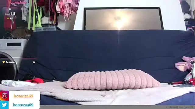 Hotenza69 online show from 03.04.25