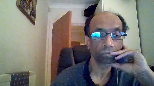 rauncher1 online show from 09.17.25