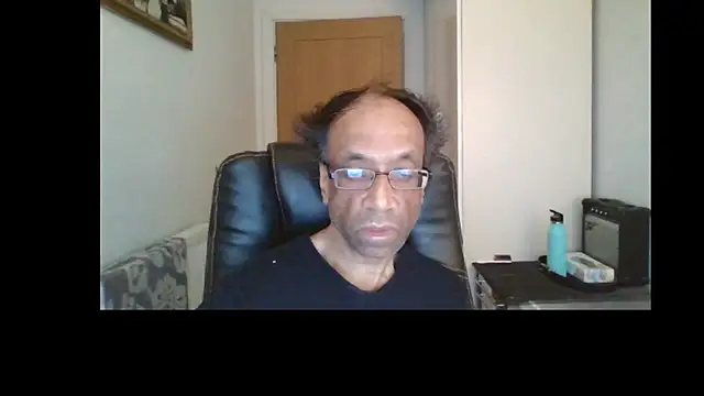 Snapshot of rauncher1 chatting on 05.07.26 rauncher1 online show from 05.07.26