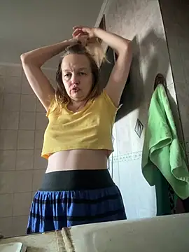 Snapshot of Susanel chatting on 01.21.25 Susanel online show from 01.21.25