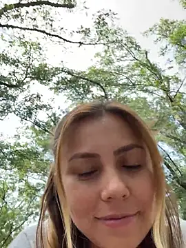 Snapshot of Brittanyrosexx chatting on 02.14.25 Brittanyrosexx online show from 02.14.25