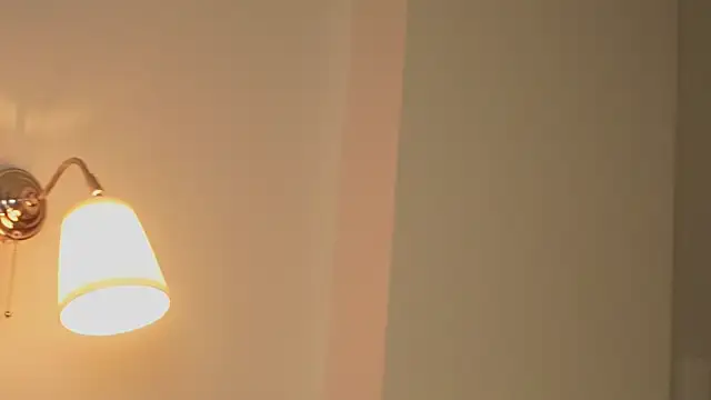 YaaraCollins online show from 02.08.25