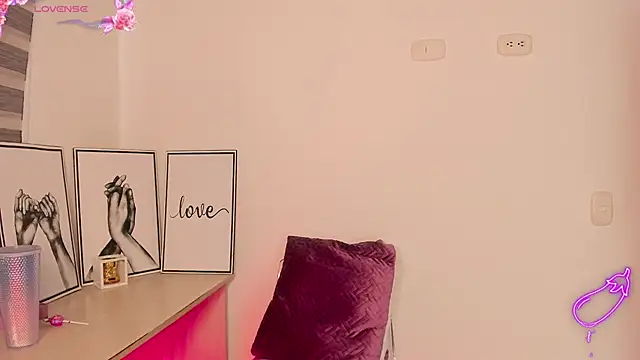 Andreamorreti online show from 02.24.25