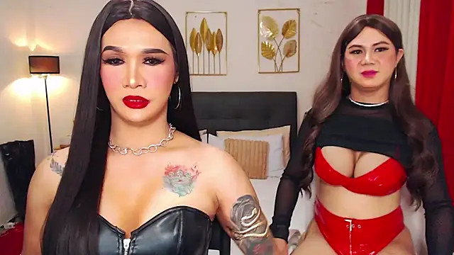 Snapshot of SeductiveLexieX chatting on 10.05.25 SeductiveLexieX online show from 10.05.25