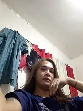 Snapshot of SeductiveLexieX chatting on 12.04.25 SeductiveLexieX online show from 12.04.25