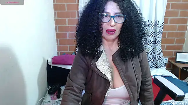 sophialxxx online show from 02.15.25