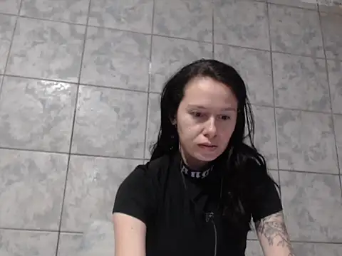 Venusluxodomme online show from 10.26.25