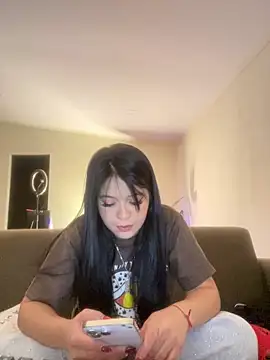 kiarafonseca  online show from 10.21.25