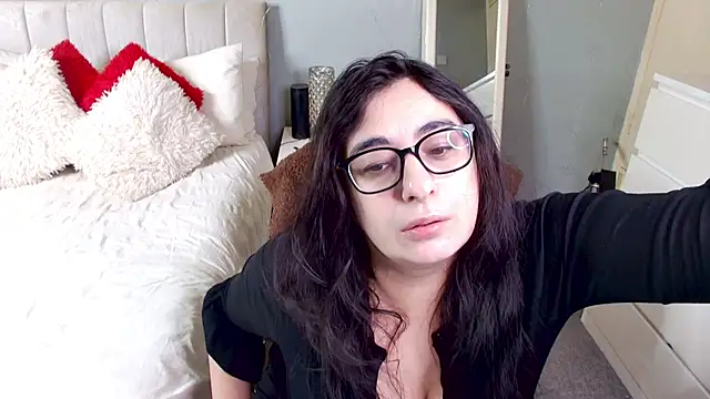 Curvy bigtitts online show from 12.16.24