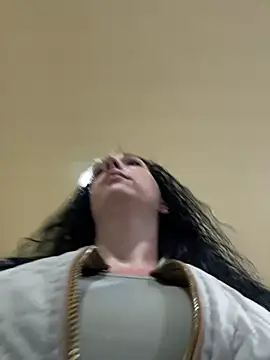 Viola Beck online show from 03.12.25