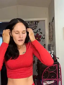 lolabunny9 online show from 12.19.24