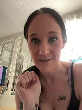 lolabunny9 online show from 02.07.25