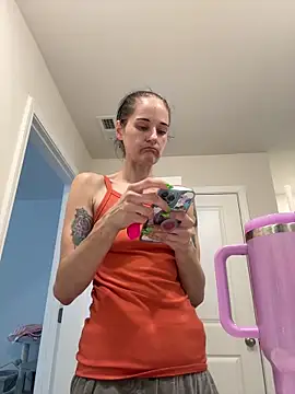 lolabunny9 online show from 09.13.25