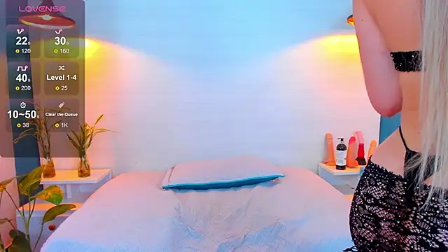 Snapshot of bunny_bicht chatting on 02.10.25 bunny bicht online show from 02.10.25