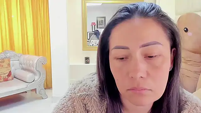 Snapshot of gaby_trent chatting on 02.04.25 gaby trent online show from 02.04.25