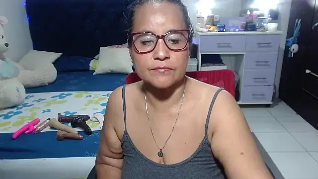 pervert mommy  online show from 04.13.26