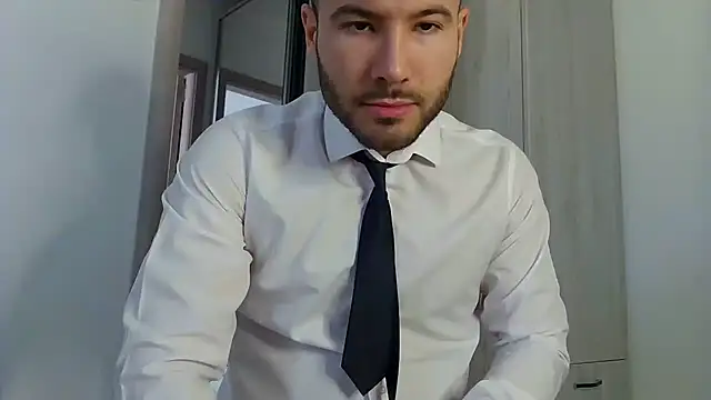 Justynn1 online show from 02.26.25