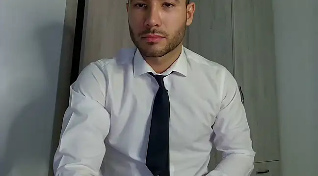 Justynn1 online show from 02.28.25