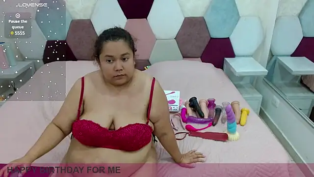 Snapshot of angel_blue chatting on 03.19.25 angel blue online show from 03.19.25