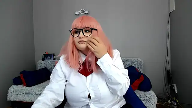 Estheri online show from 01.16.25