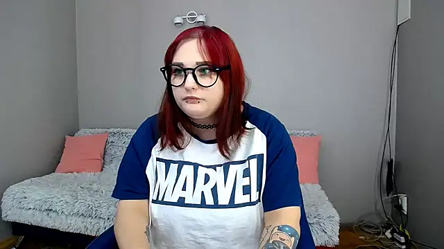 Estheri online show from 02.07.25