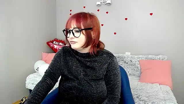 Estheri online show from 02.12.25