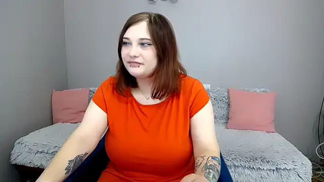 Estheri online show from 10.07.25