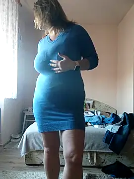 Snapshot of Elza01 chatting on 03.07.25 Elza01 online show from 03.07.25