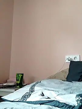 Snapshot of Elza01 chatting on 11.22.25 Elza01 online show from 11.22.25