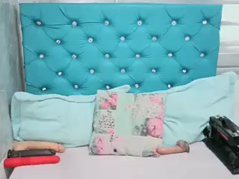 MAARYMOON online show from 02.10.25