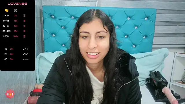 MAARYMOON online show from 03.20.25