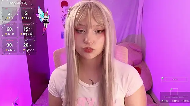 Snapshot of KuroChan420 chatting on 10.03.25 KuroChan420 online show from 10.03.25