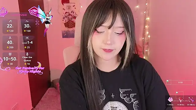 Snapshot of KuroChan420 chatting on 11.05.25 KuroChan420 online show from 11.05.25