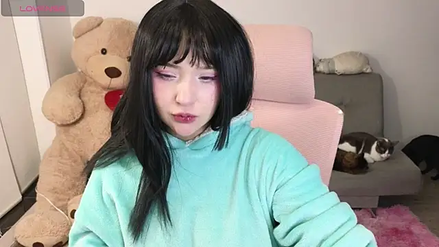 KuroChan420 online show from 04.18.26