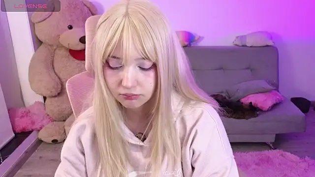 Snapshot of KuroChan420 chatting on 05.03.26 KuroChan420 online show from 05.03.26