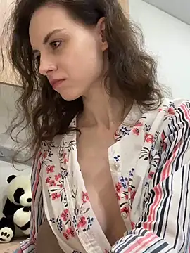 Snapshot of MissAnuta chatting on 12.28.24 MissAnuta online show from 12.28.24